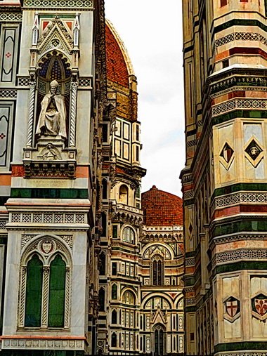 011-Tra il Duomo e il campanile di Giotto si intravede la Cupola del Brunelleschi